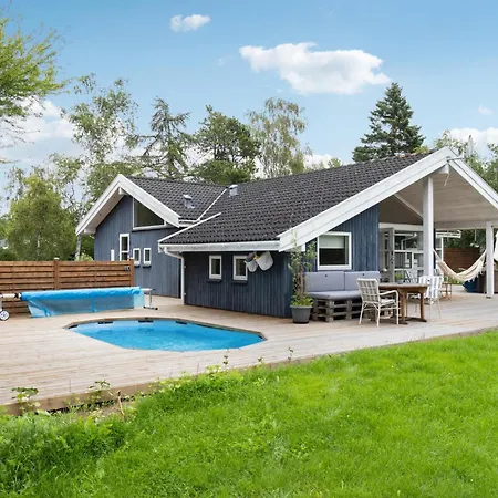 Holiday home Beautiful In With Sauna