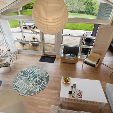 Prázdninový dům Amazing In With Sauna *