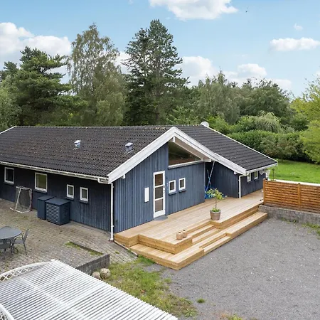 Holiday home Beautiful In With Sauna